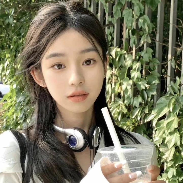 坠雪少女